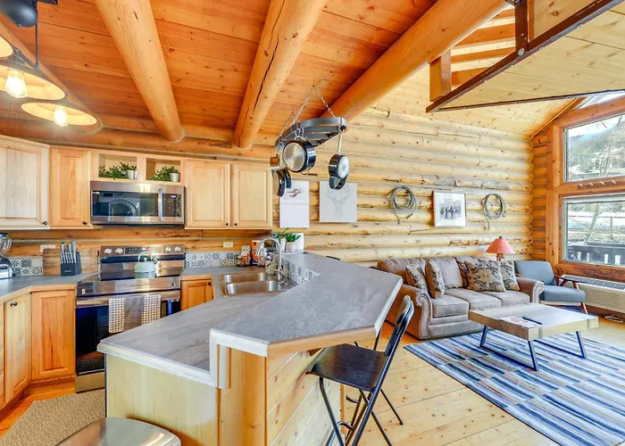 Cozy Mountain Across From Snow King Mtn! *