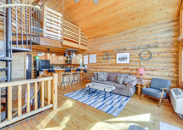 Cozy Mountain Across From Snow King Mtn!